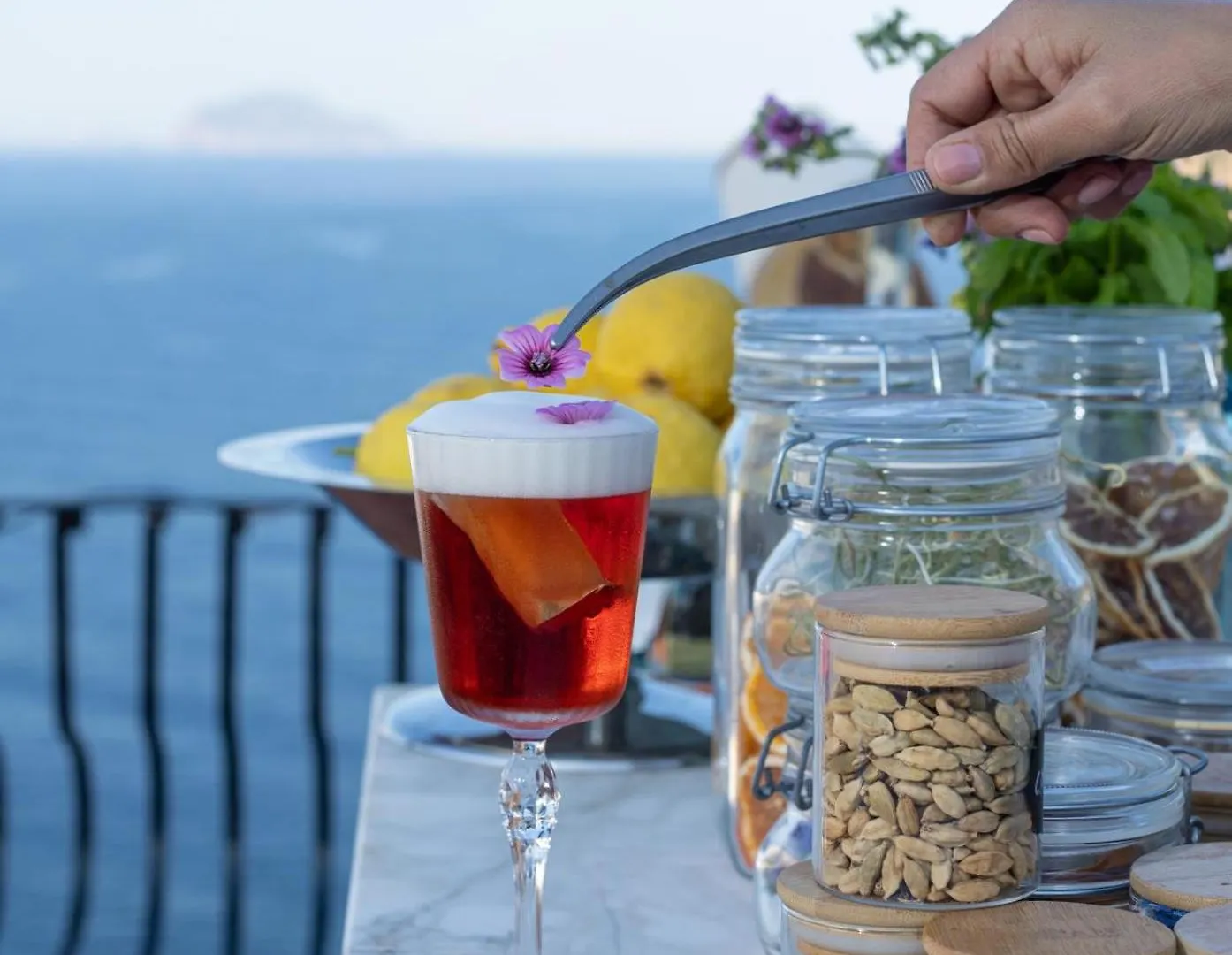 Hotel Punta Scario Malfa  3*, Malfa (Salina)