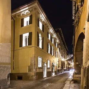  Apartment Residenza Palazzo Brenzoni Italy