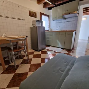  Apartment Veneziacentopercento & Italy