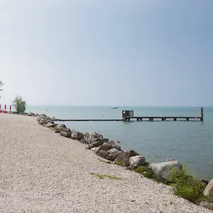 https://san-benedetto-di-lugana-4.hotelinveneto.com